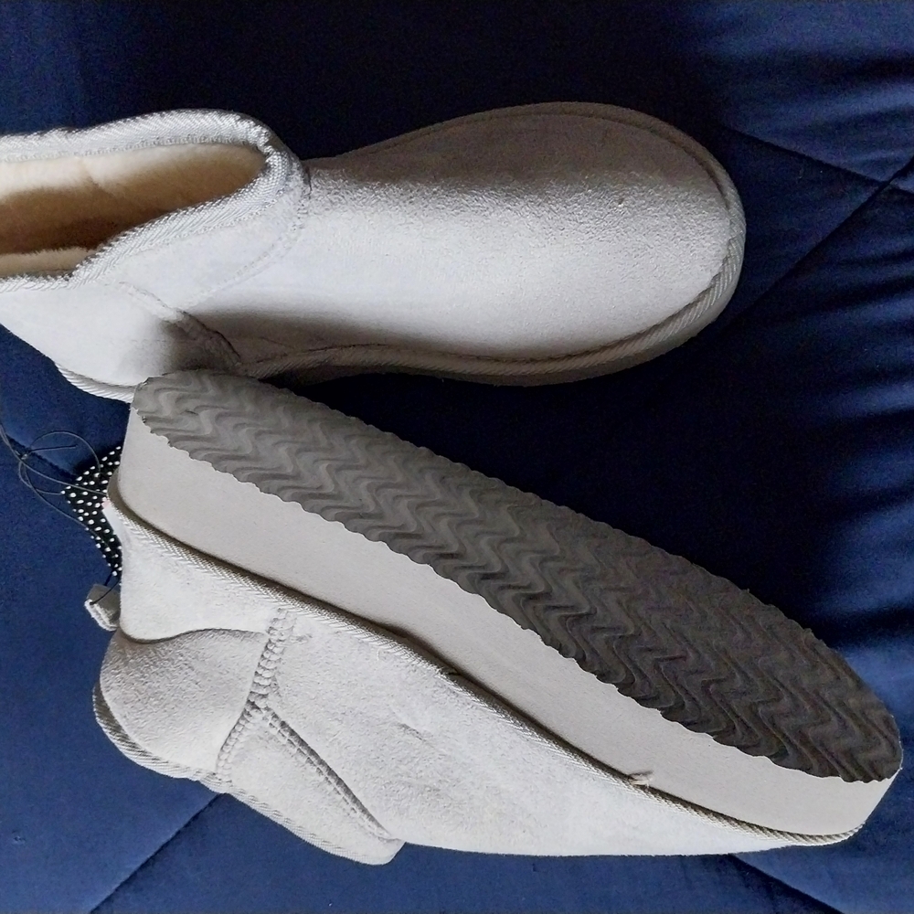 CHATZ By chatties Women's Gray Ankle Boots